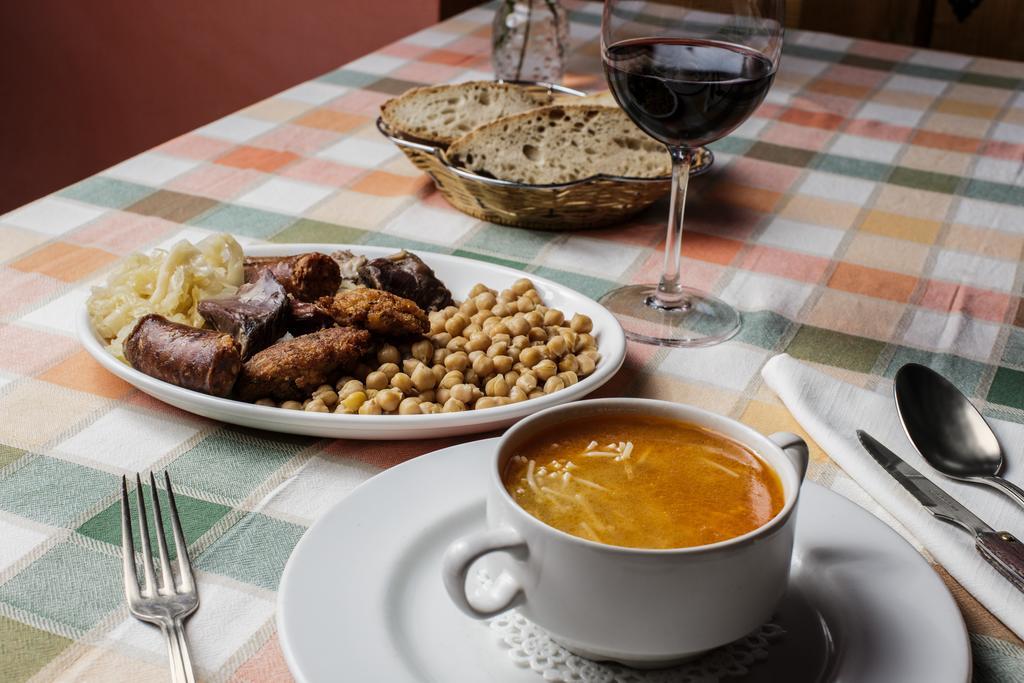 Dobres La Posada De Cucayo מראה חיצוני תמונה