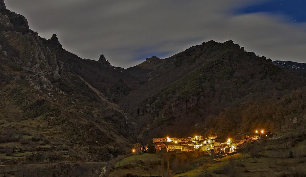 Dobres La Posada De Cucayo מראה חיצוני תמונה